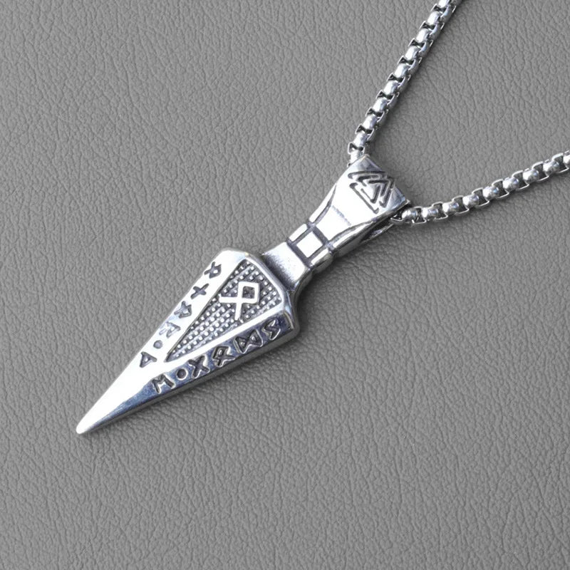 Wu's 2022 New Jewelry Pharaoh's Spear Arrow Titanium Steel Necklace Male Domineering Collarbone Chain Pendant Sweater Chain