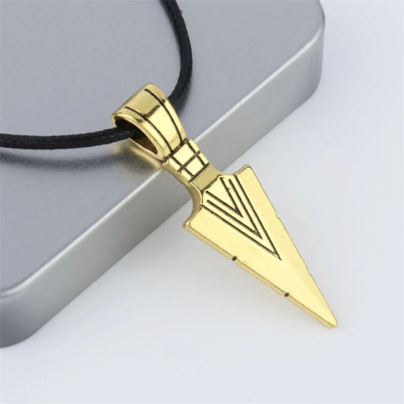 Wu's 2022 New Jewelry Pharaoh's Spear Arrow Titanium Steel Necklace Male Domineering Collarbone Chain Pendant Sweater Chain